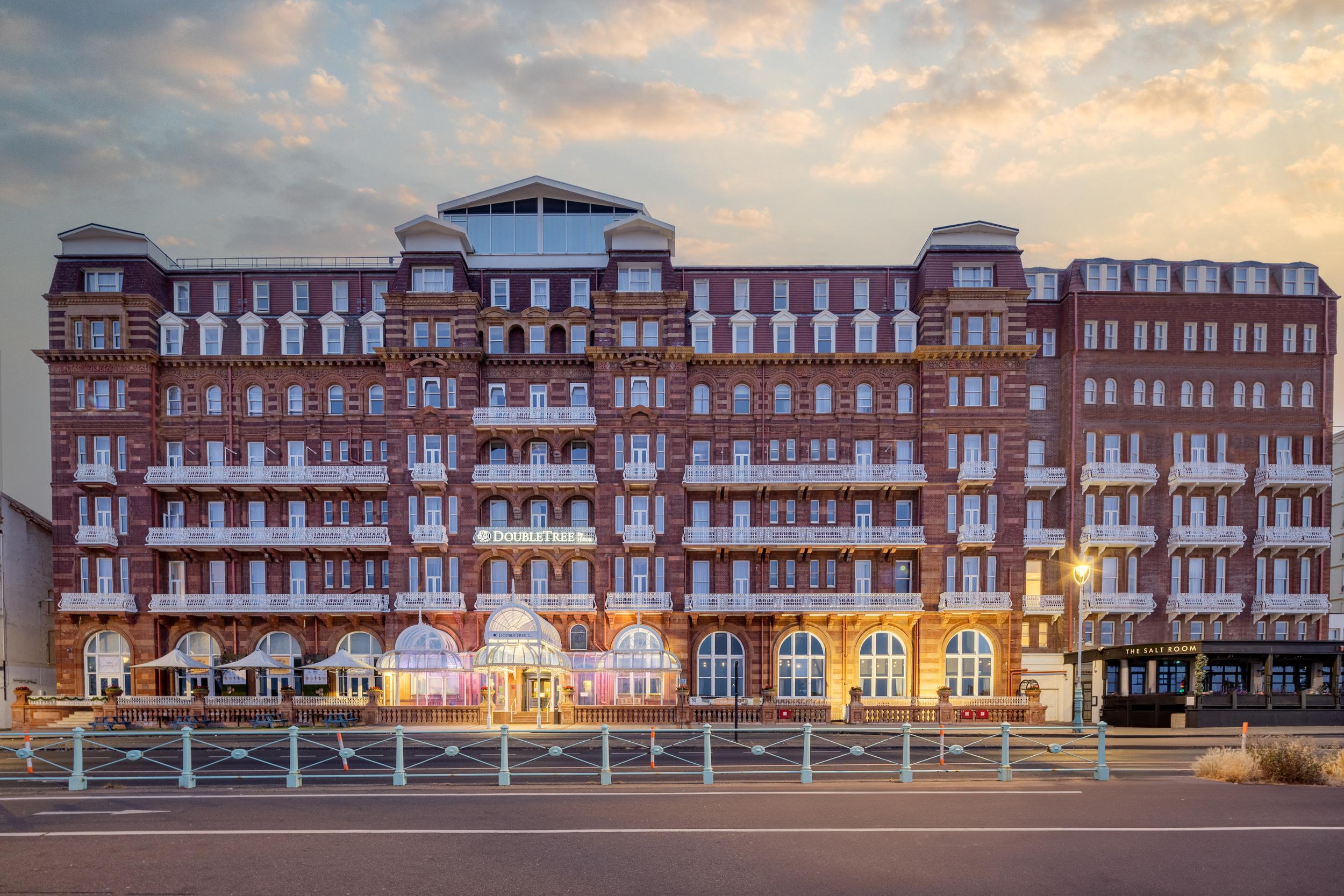 Doubletree By Hilton Brighton Metropole Hotel Kültér fotó
